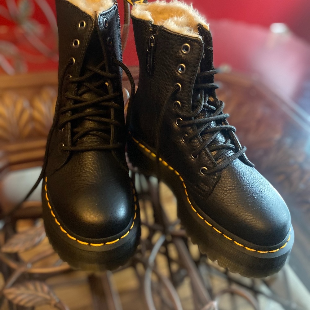 Jadon Doc Martens